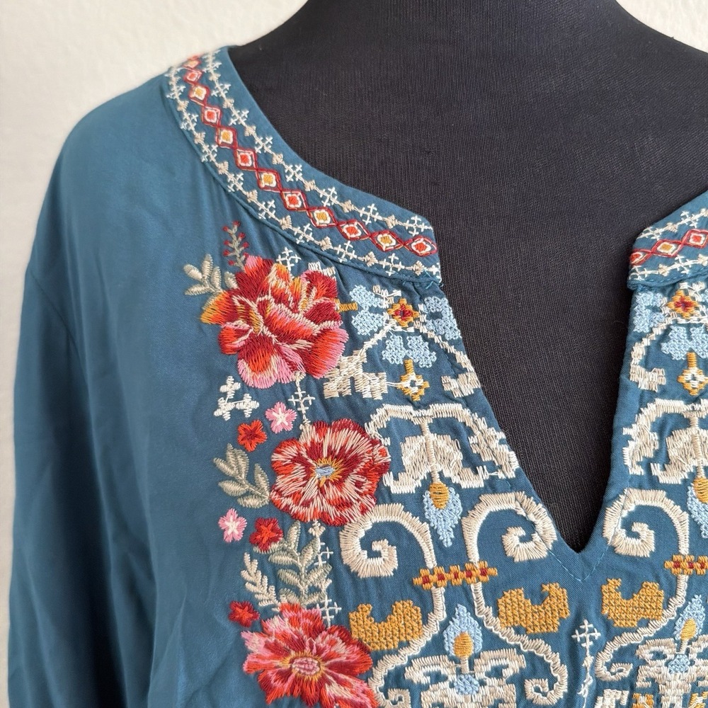 Savanna Jane Tunic Top Womens 2X Teal Embroidered Floral 3/4 Bell Sleeve Boho - Picture 4 of 9